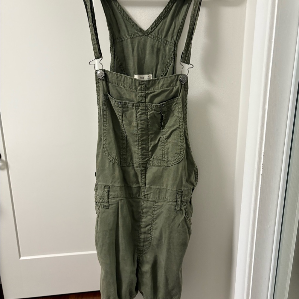 TNA Khaki Green Women's shorts overalls
